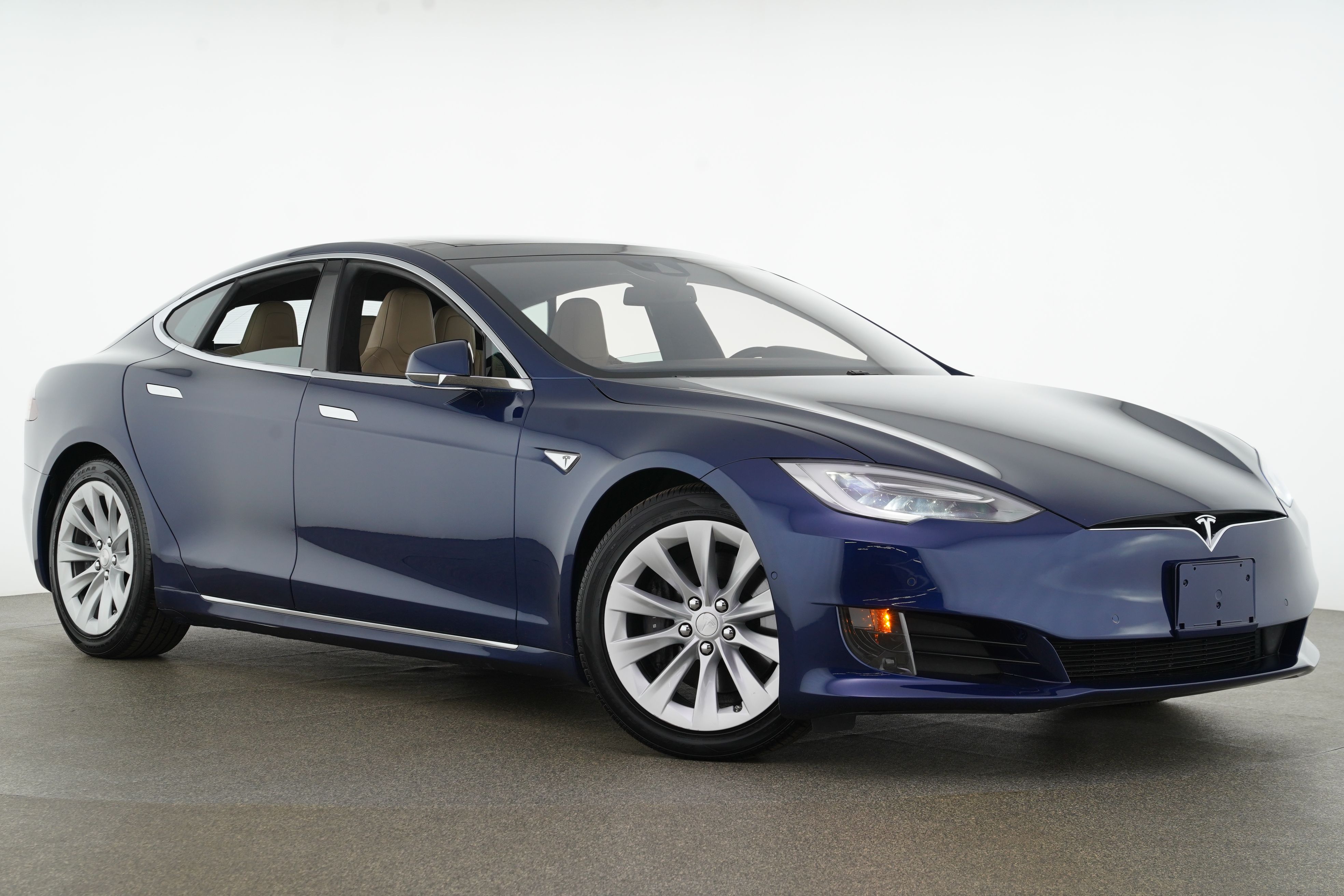 Tesla model s 75d